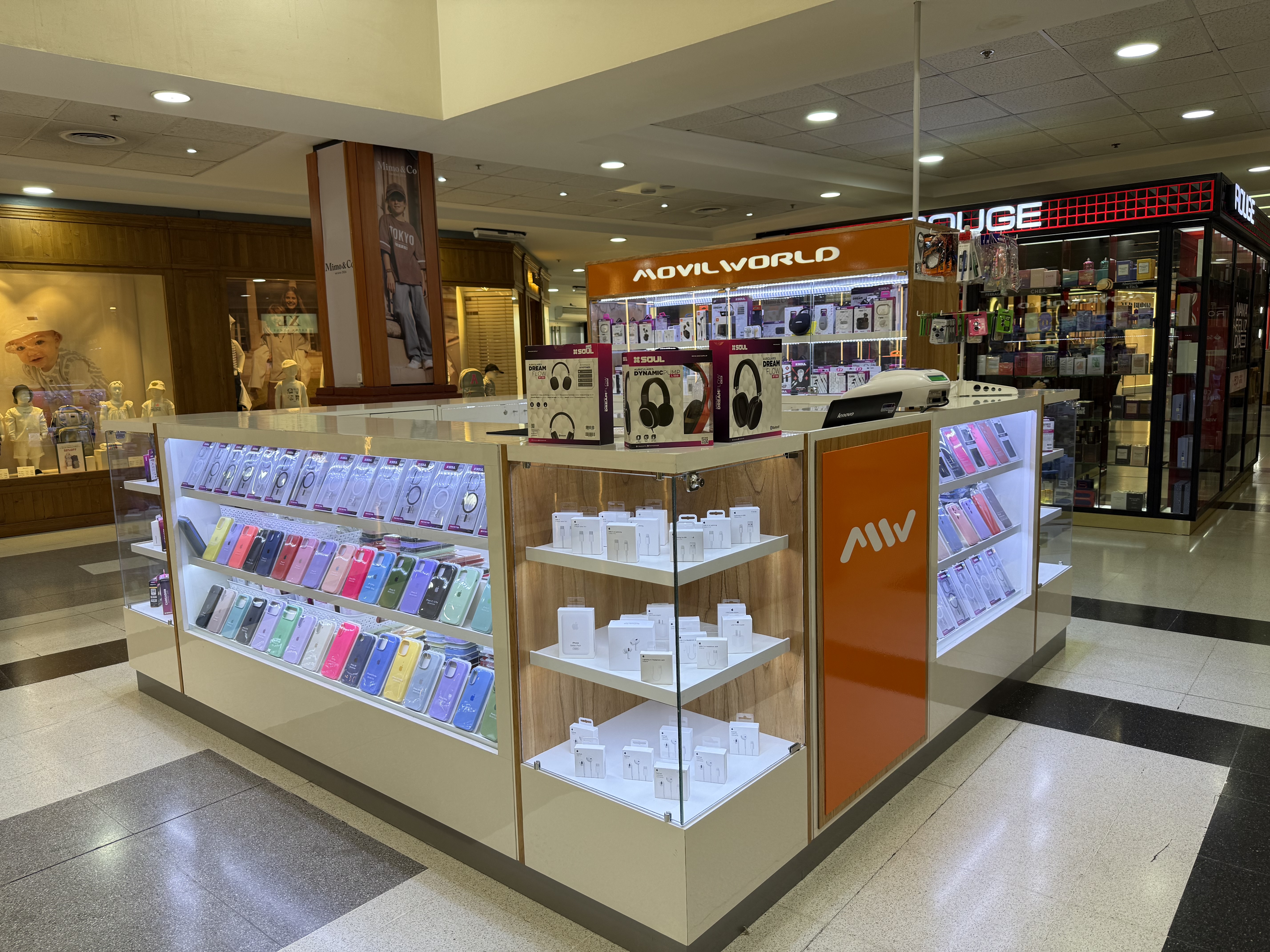 Remodelación Movil World